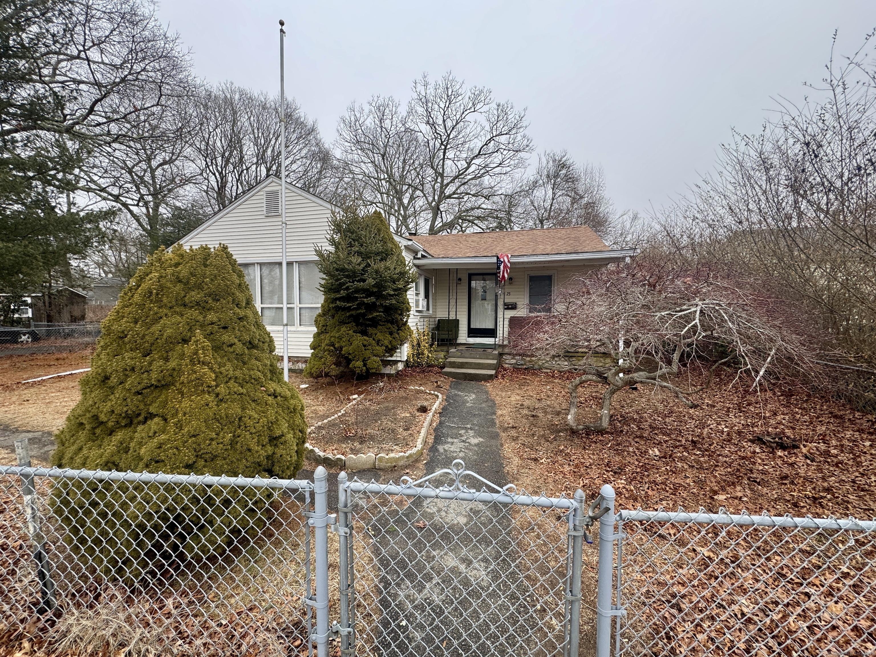 Midway Oval, Groton, CT 06340