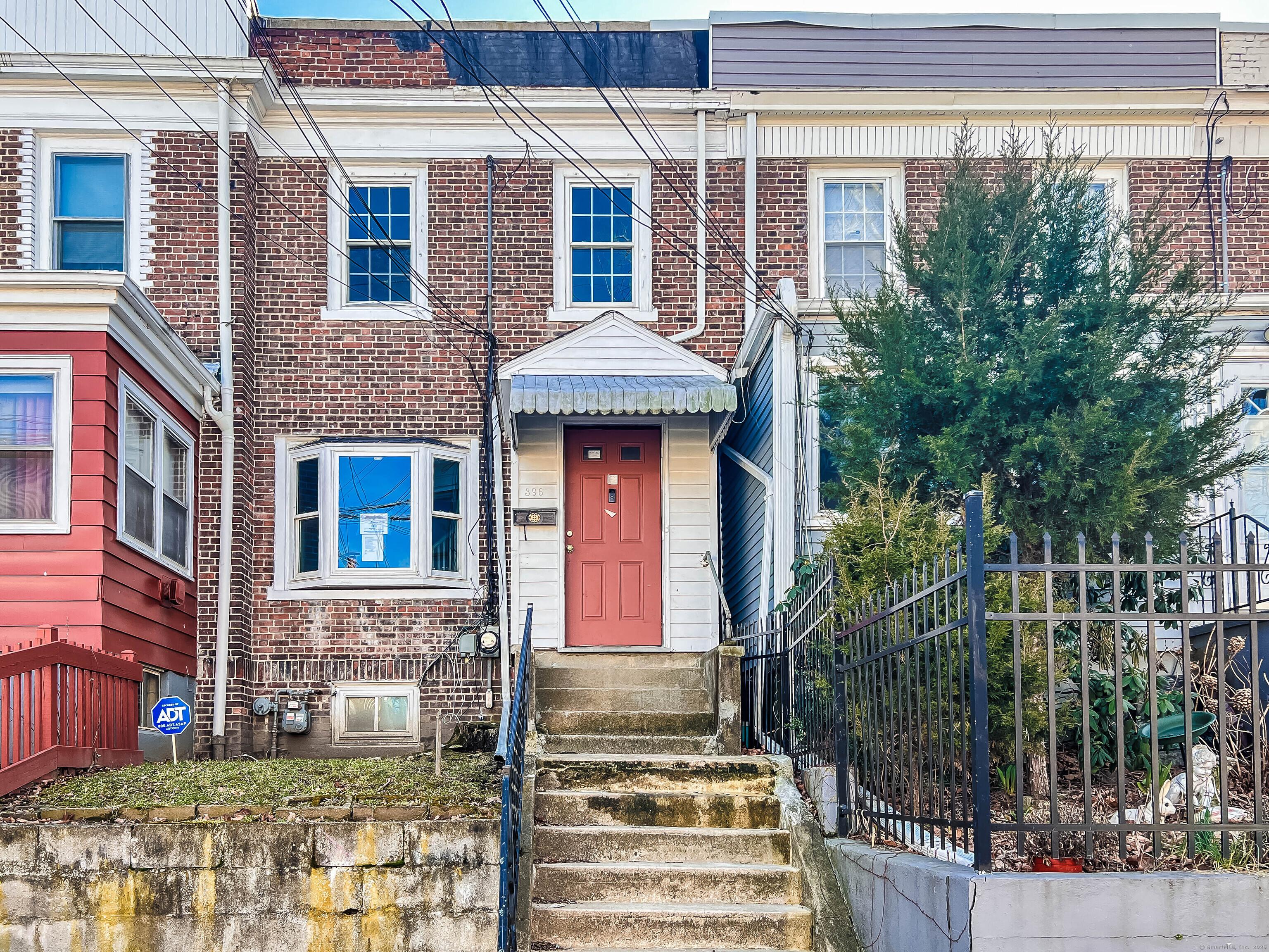 Dover St, Bridgeport, CT 06610