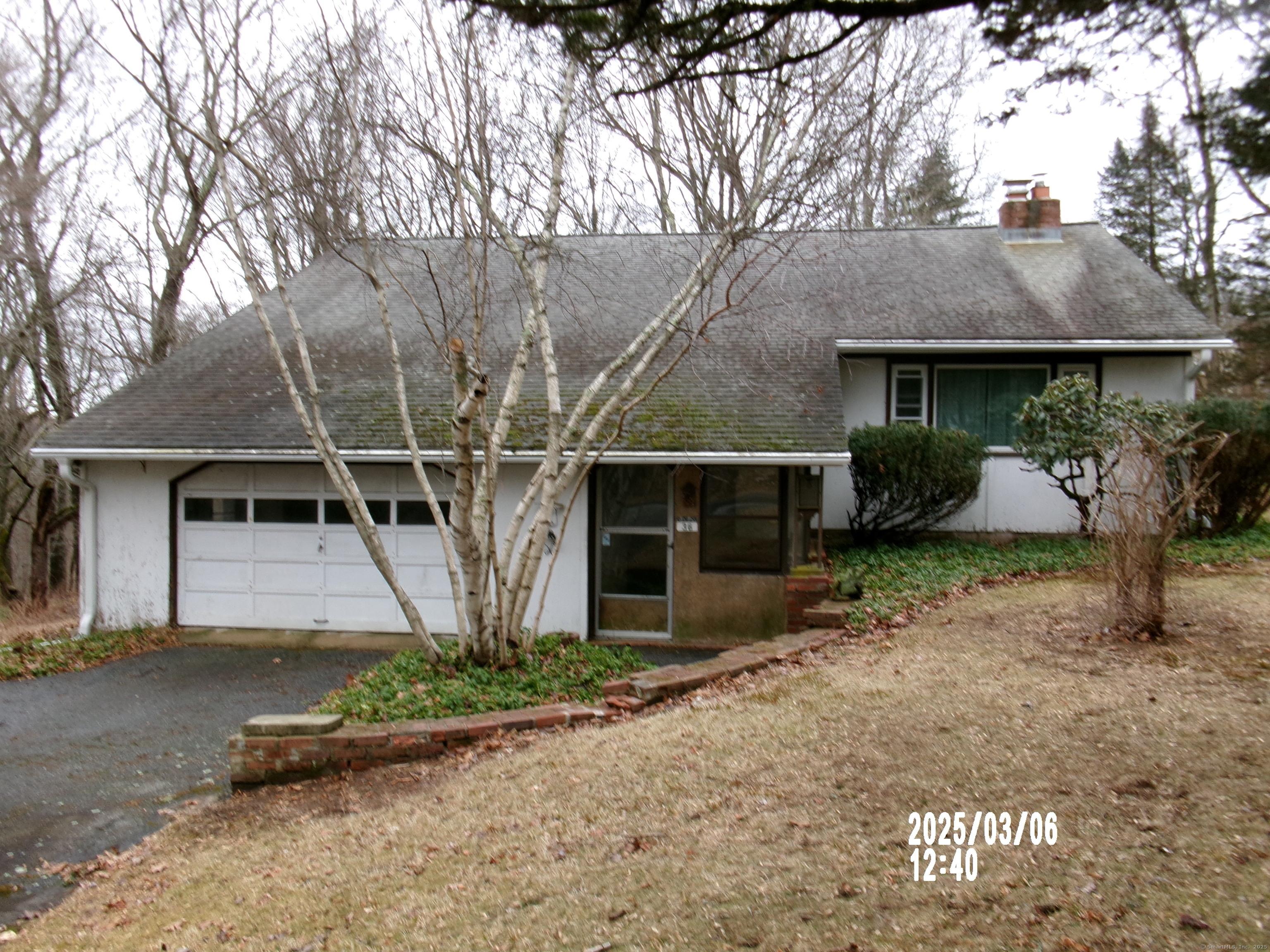 Bungay Ter, Seymour, CT 06483