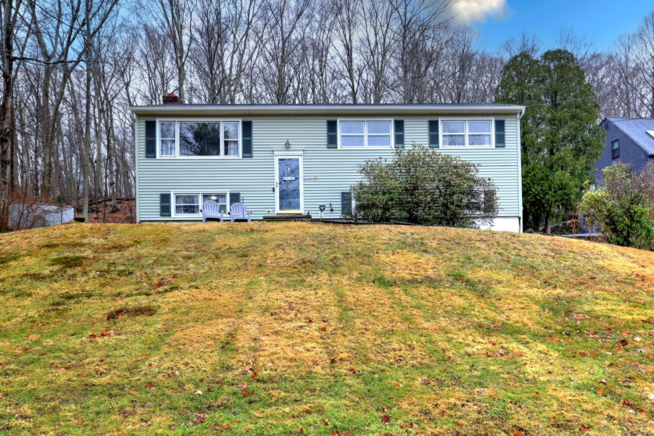 Scenic View Dr, Newtown, CT 06470