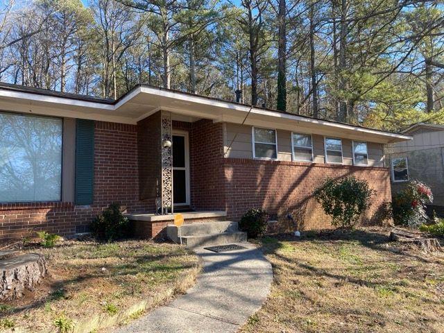 Ledgewood Dr, Forest Park, GA 30297