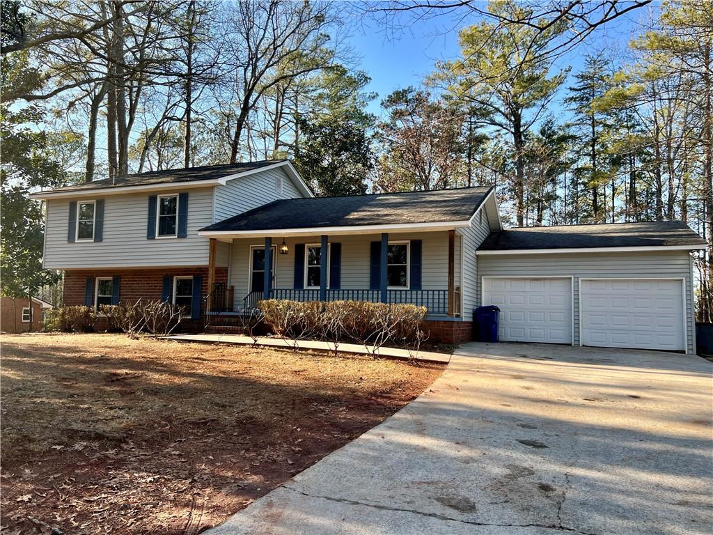 Rebecca St, Lawrenceville, GA 30046