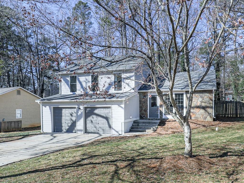 Greenhedge Dr, Stone Mountain, GA 30088