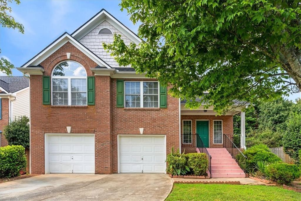 Parkview Walk Dr, Lilburn, GA 30047