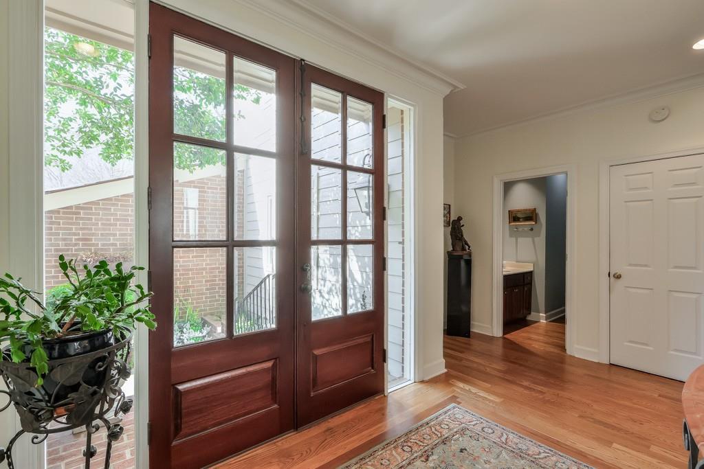 Columns Dr Se, Marietta, GA 30067