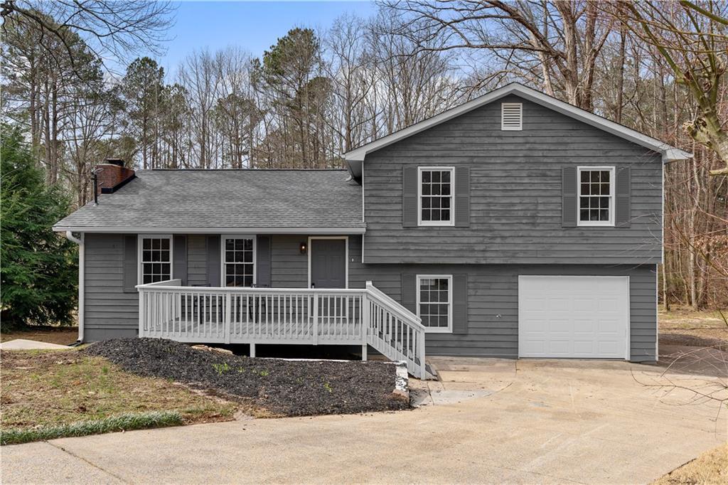 Queen Ct, Carrollton, GA 30116
