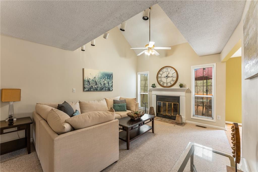 Edgewater Cir, Marietta, GA 30062