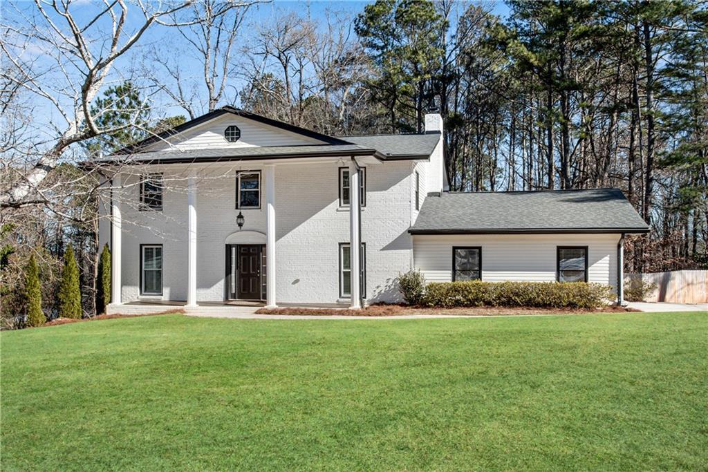 Stratmor Dr, Stone Mountain, GA 30087