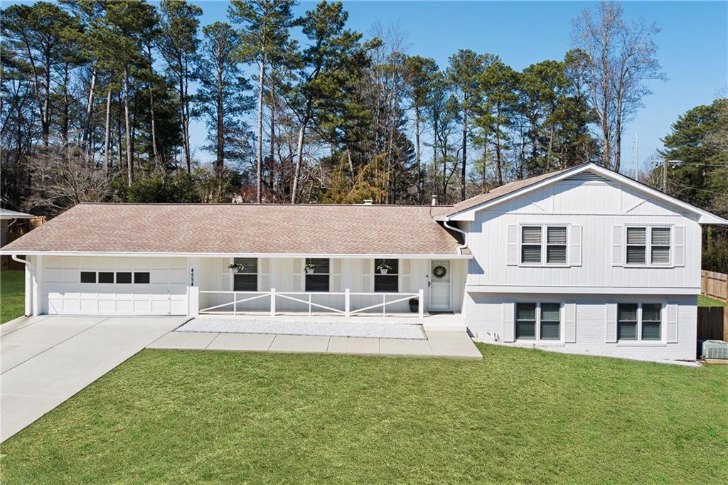 Mountain Creek Dr Ne, Roswell, GA 30075