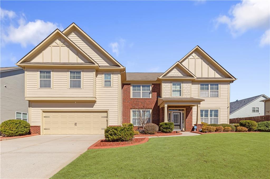 Challedon Dr, Fairburn, GA 30213