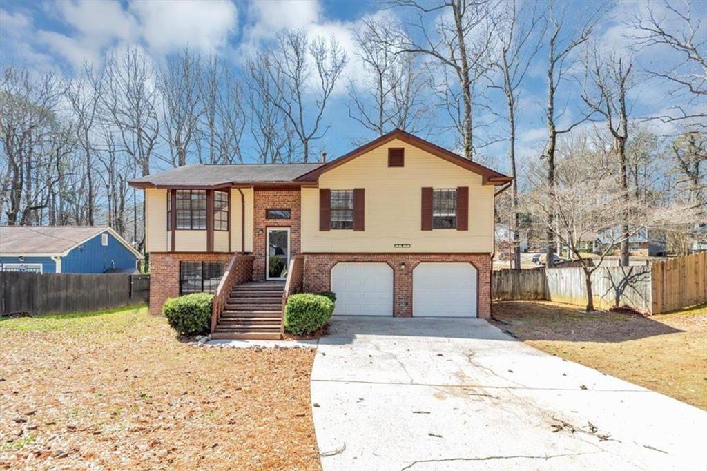 Hadrian Ct, Lithonia, GA 30058
