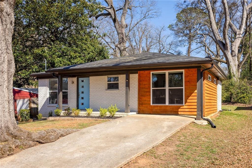 Lorenzo Dr Sw, Atlanta, GA 30310