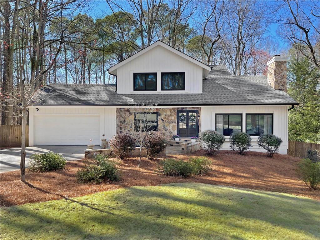 Roxburgh Dr, Roswell, GA 30076