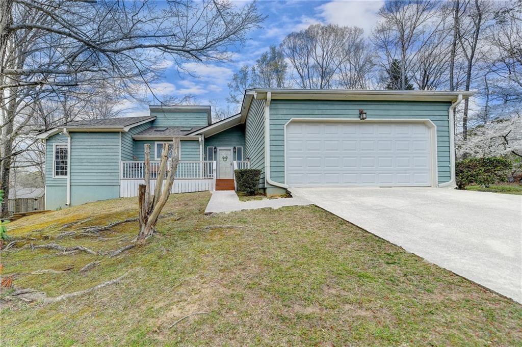 Oak Moss Dr, Lawrenceville, GA 30043