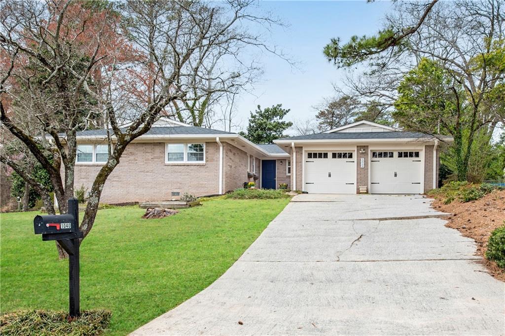 Tuxedo Dr, Roswell, GA 30075