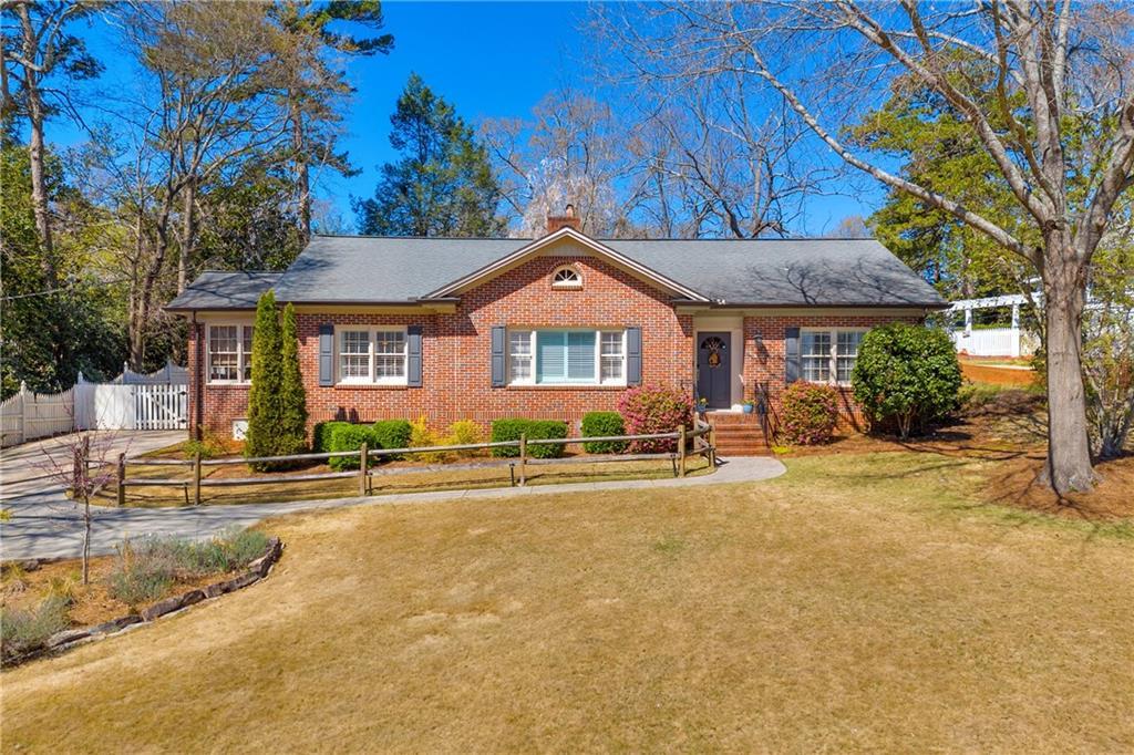 Cherokee Rd, Gainesville, GA 30501
