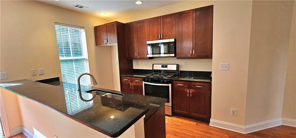 Brookside Oak Cir, Norcross, GA 30093