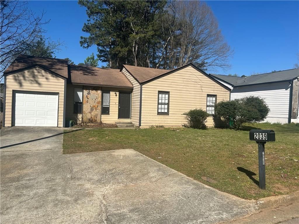 Corners Cir, Lithonia, GA 30058