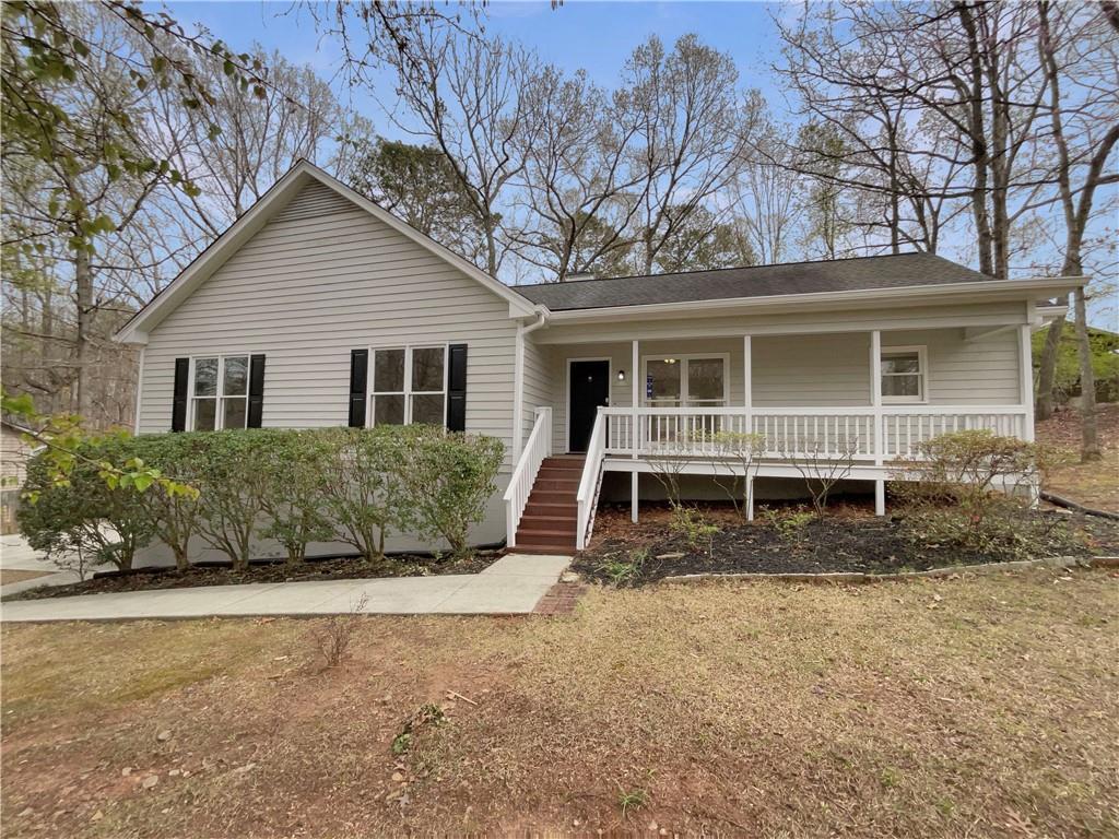 Leaf Lake Dr, Suwanee, GA 30024