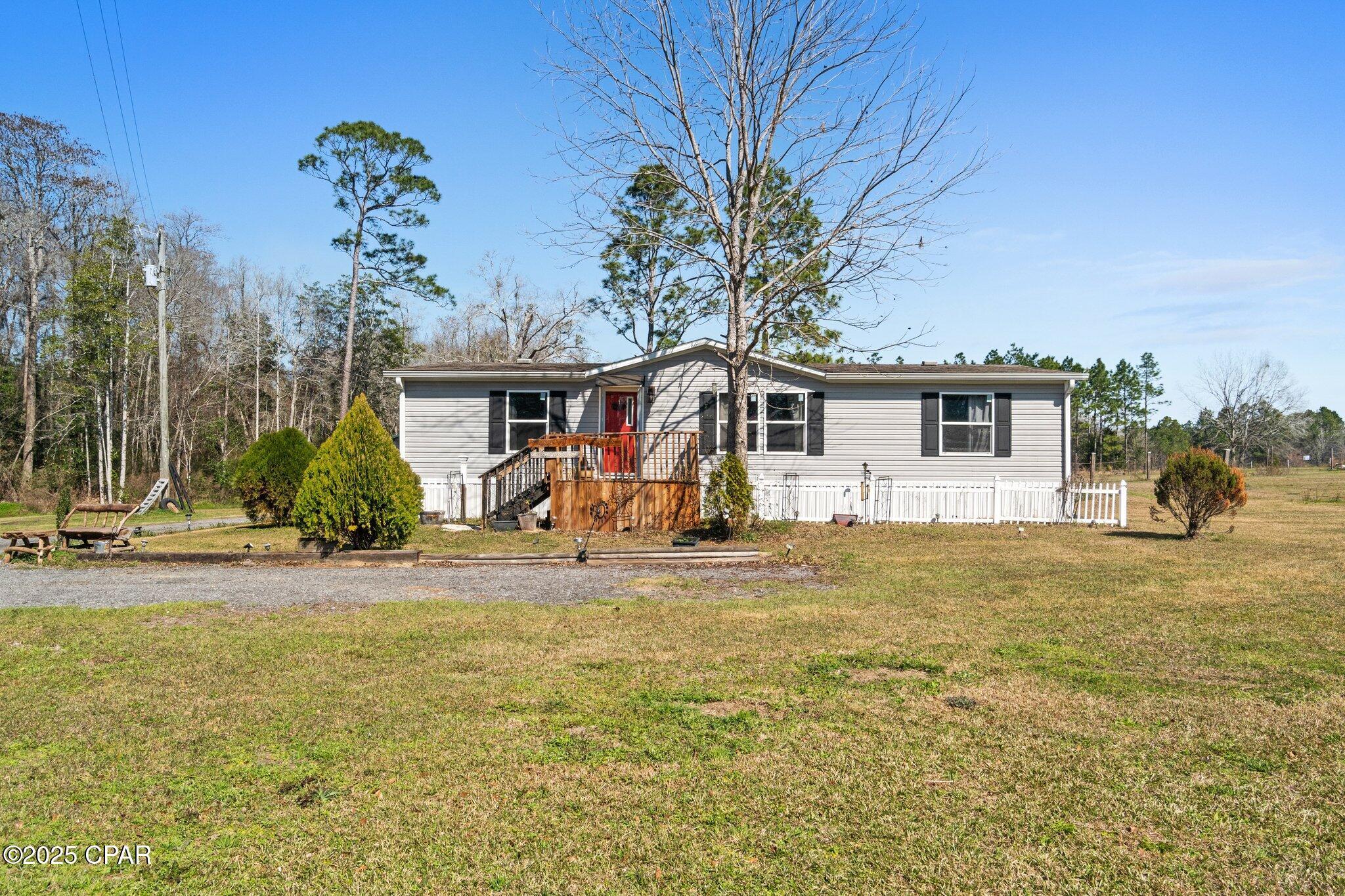 Clayton Rd, Chipley, FL 32428