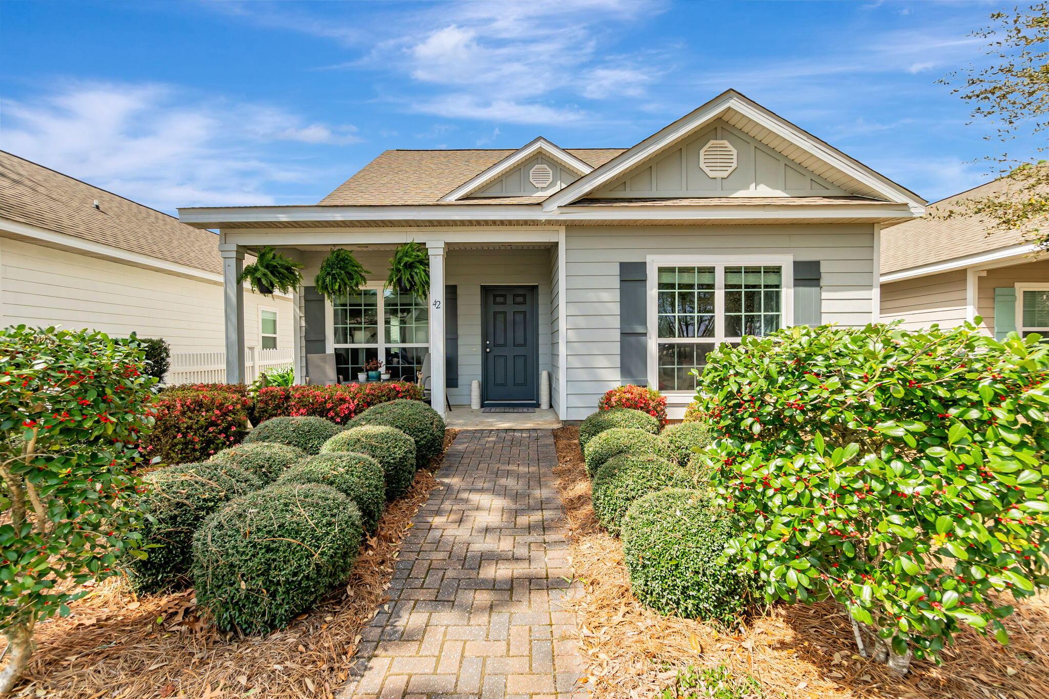 Sarona St, Freeport, FL 32439