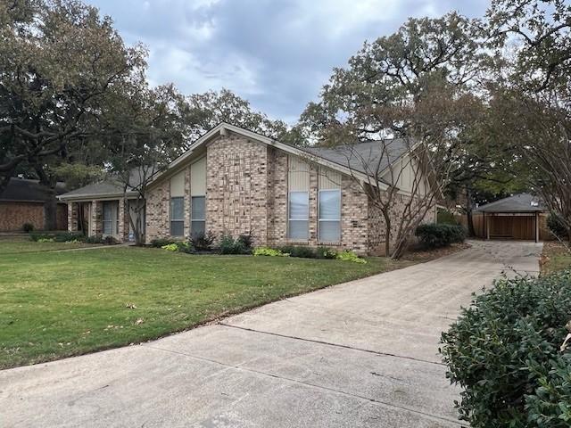 W Louella Dr, Hurst, TX 76054