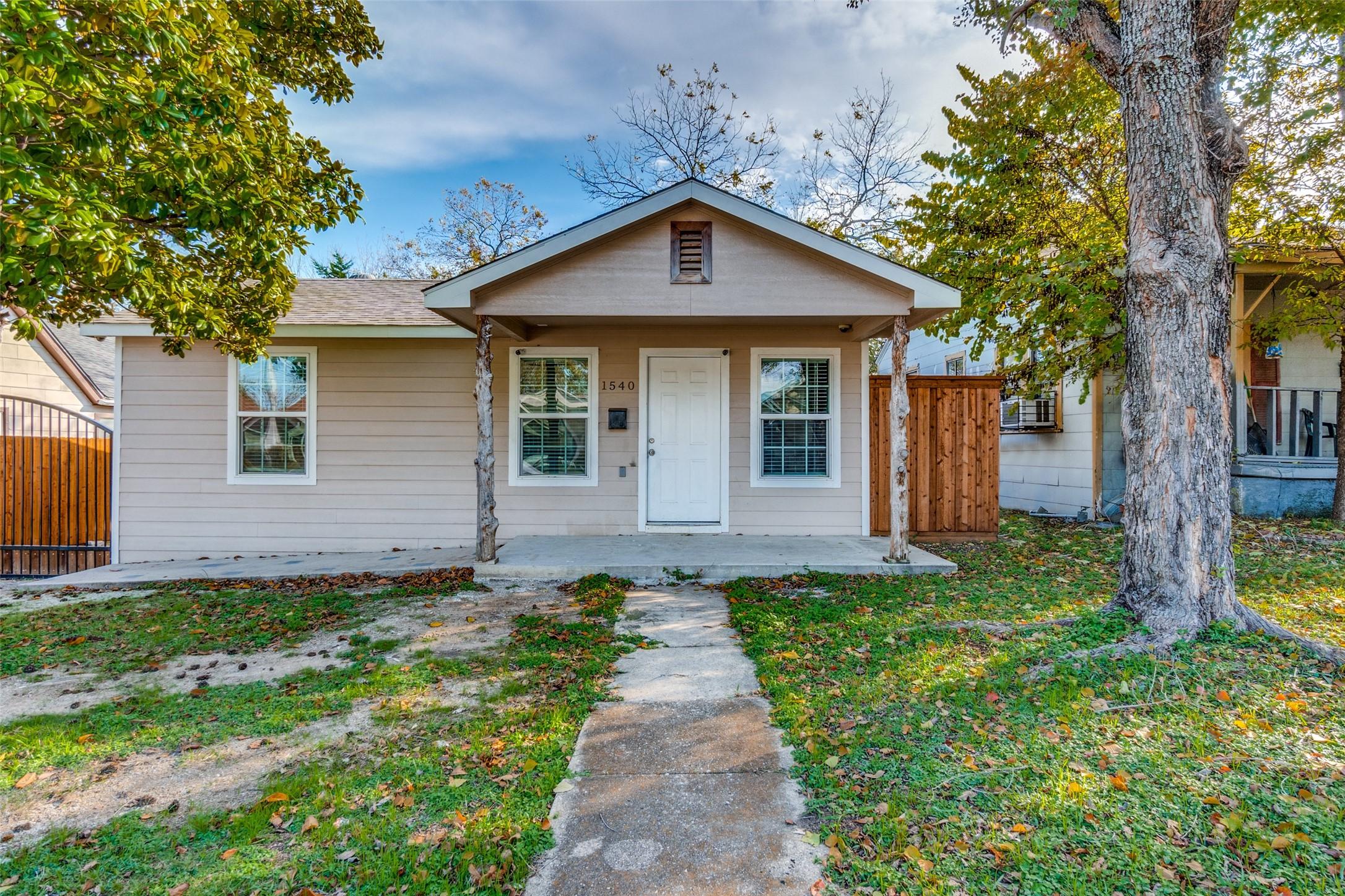 Southerland Ave, Dallas, TX 75203