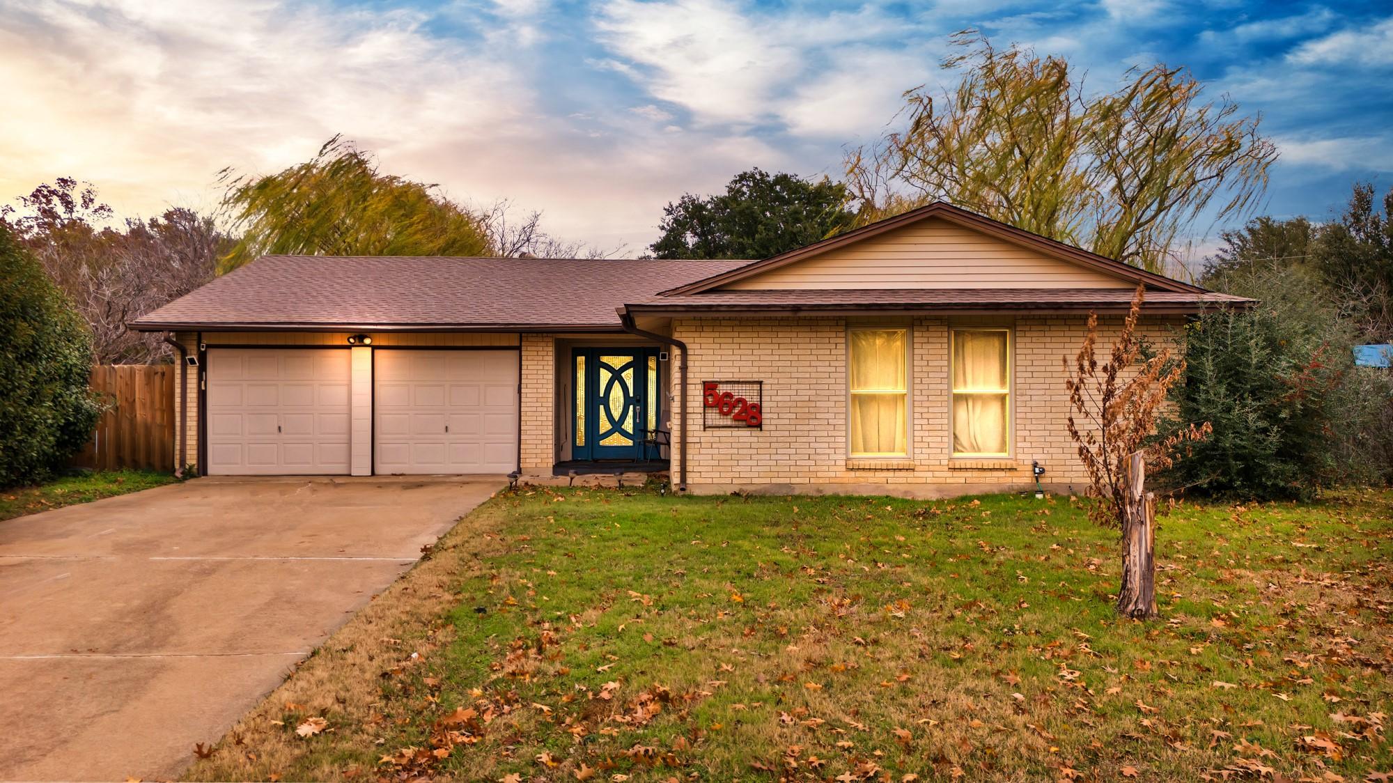 Belfast Ln, North Richland Hills, TX 76180
