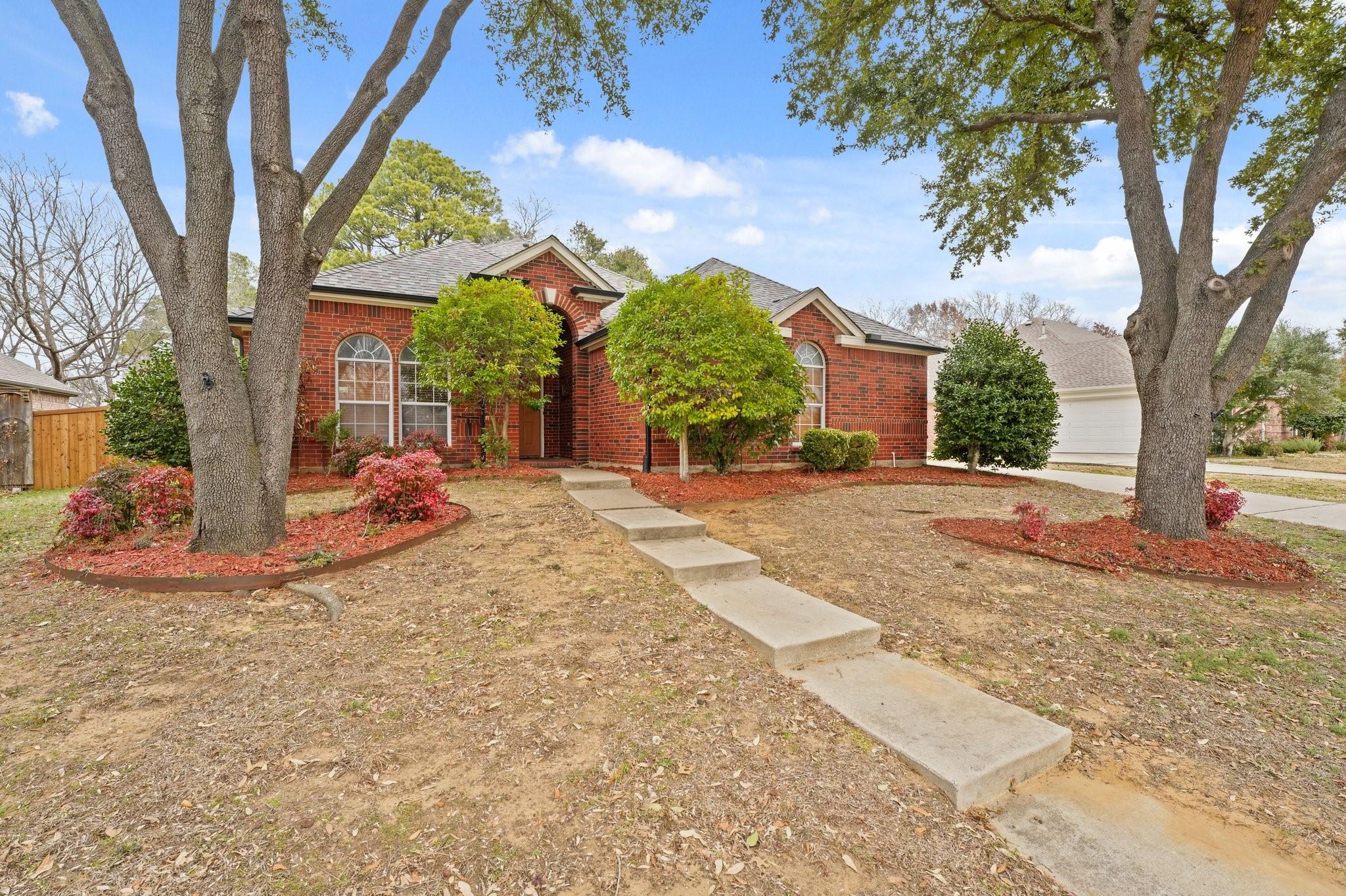 Chapel Dr, Denton, TX 76205