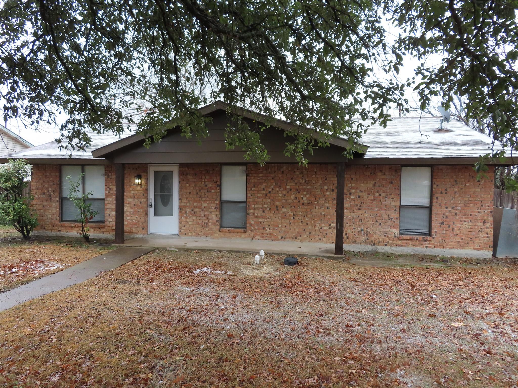 Valleyview Ln, Duncanville, TX 75137