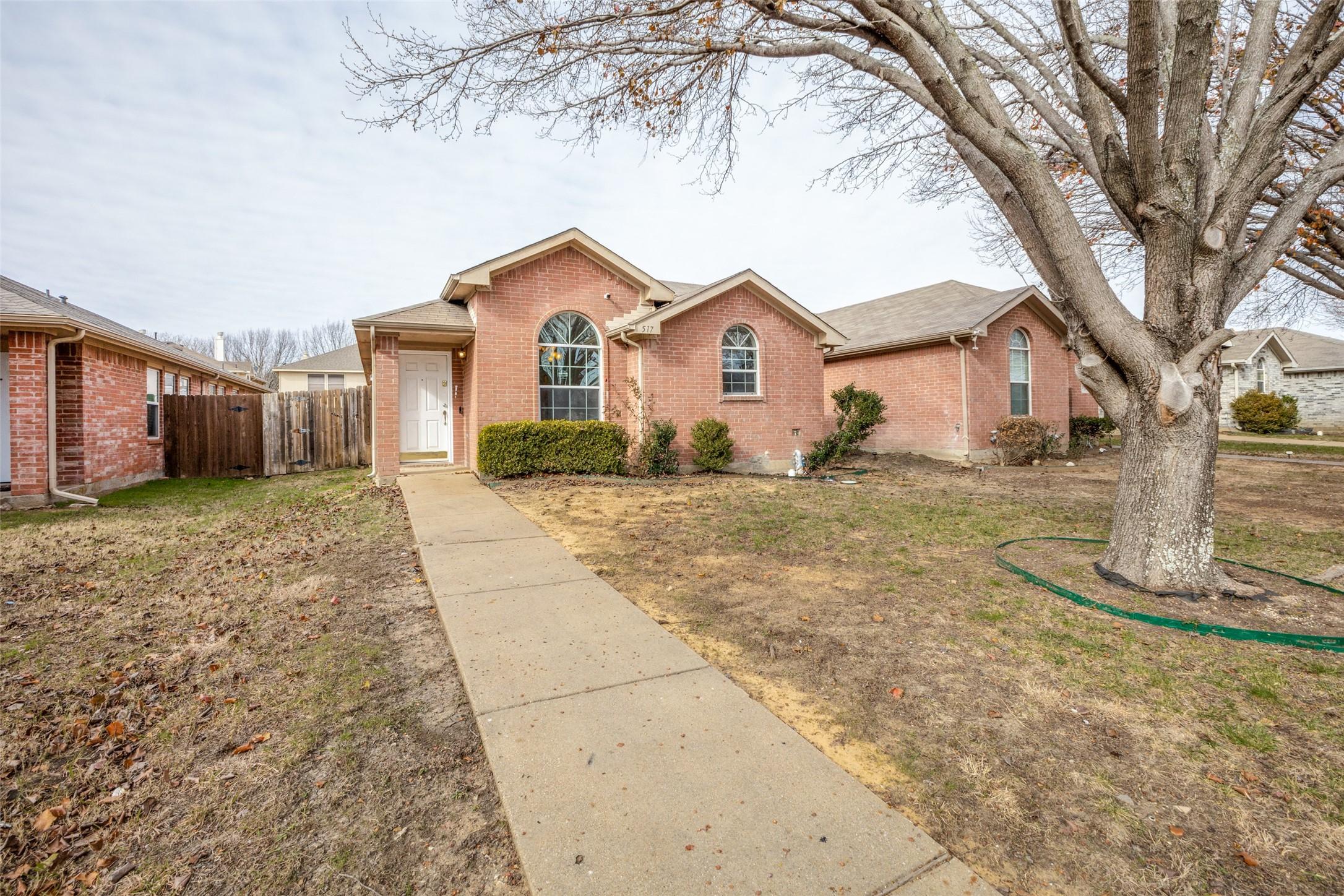 Monarch Dr, Lancaster, TX 75146