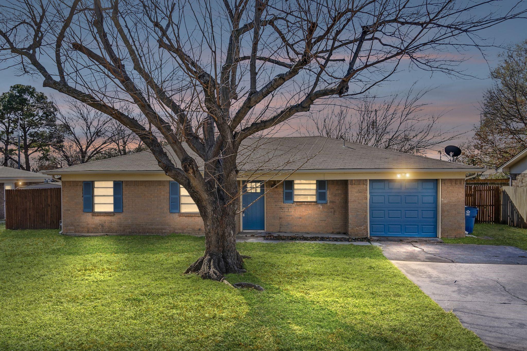 E Jones St, Lewisville, TX 75057