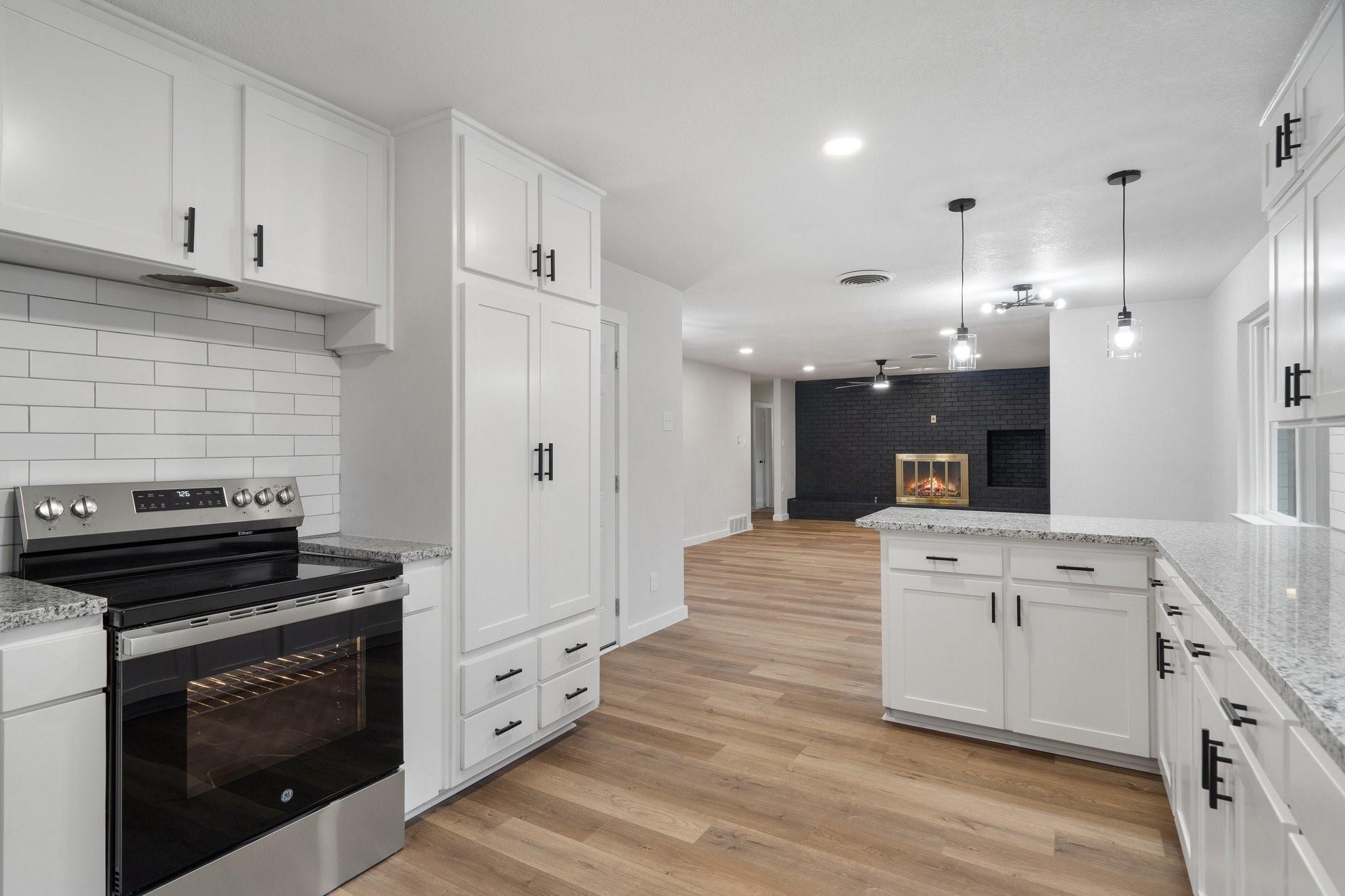 Woodmont Dr, Haltom City, TX 76117