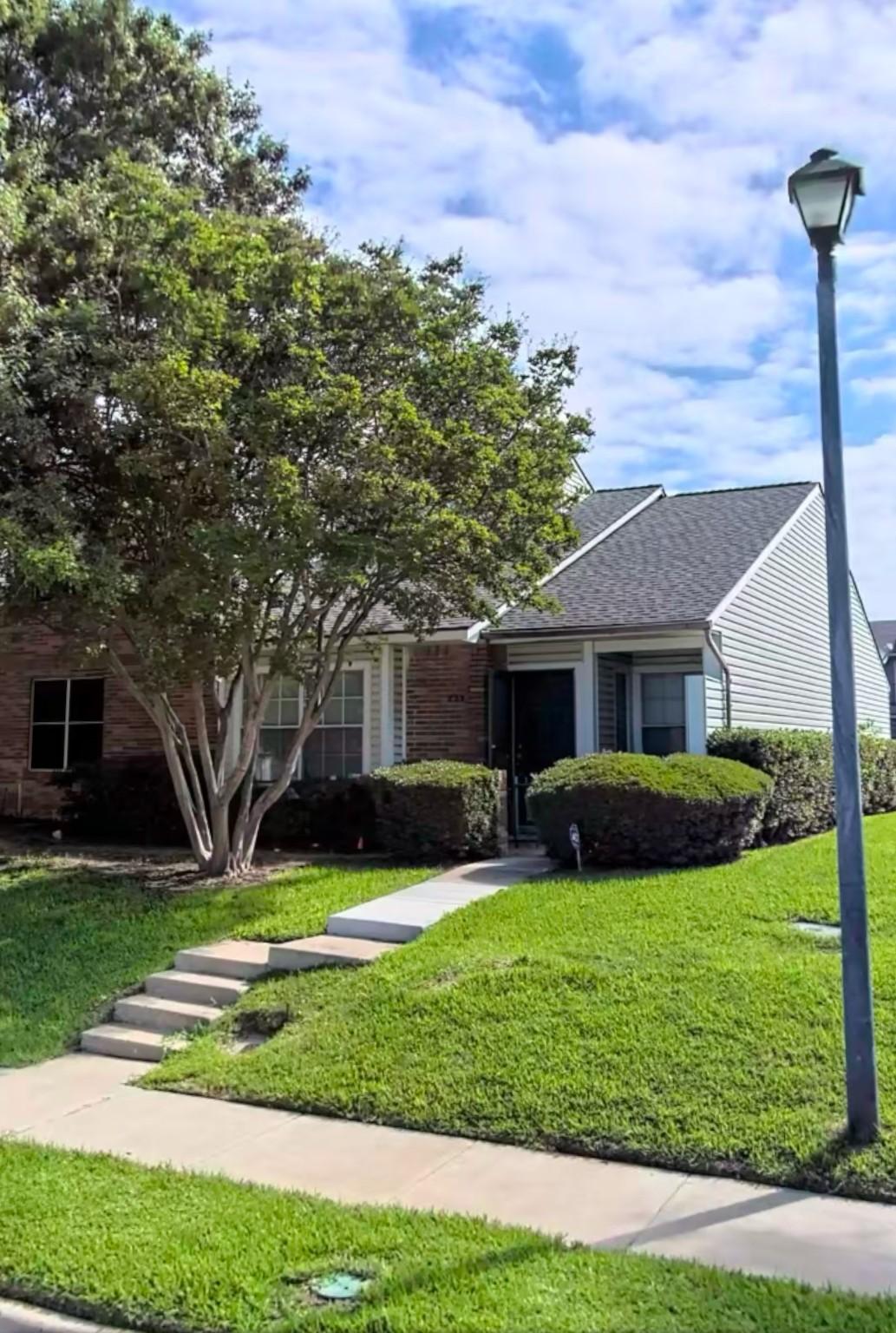 Summercreek Dr, Lewisville, TX 75067