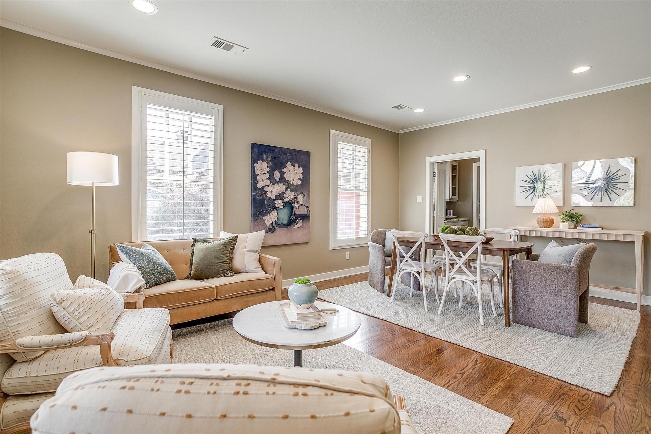 S Dover Ter, Fort Worth, TX 76132