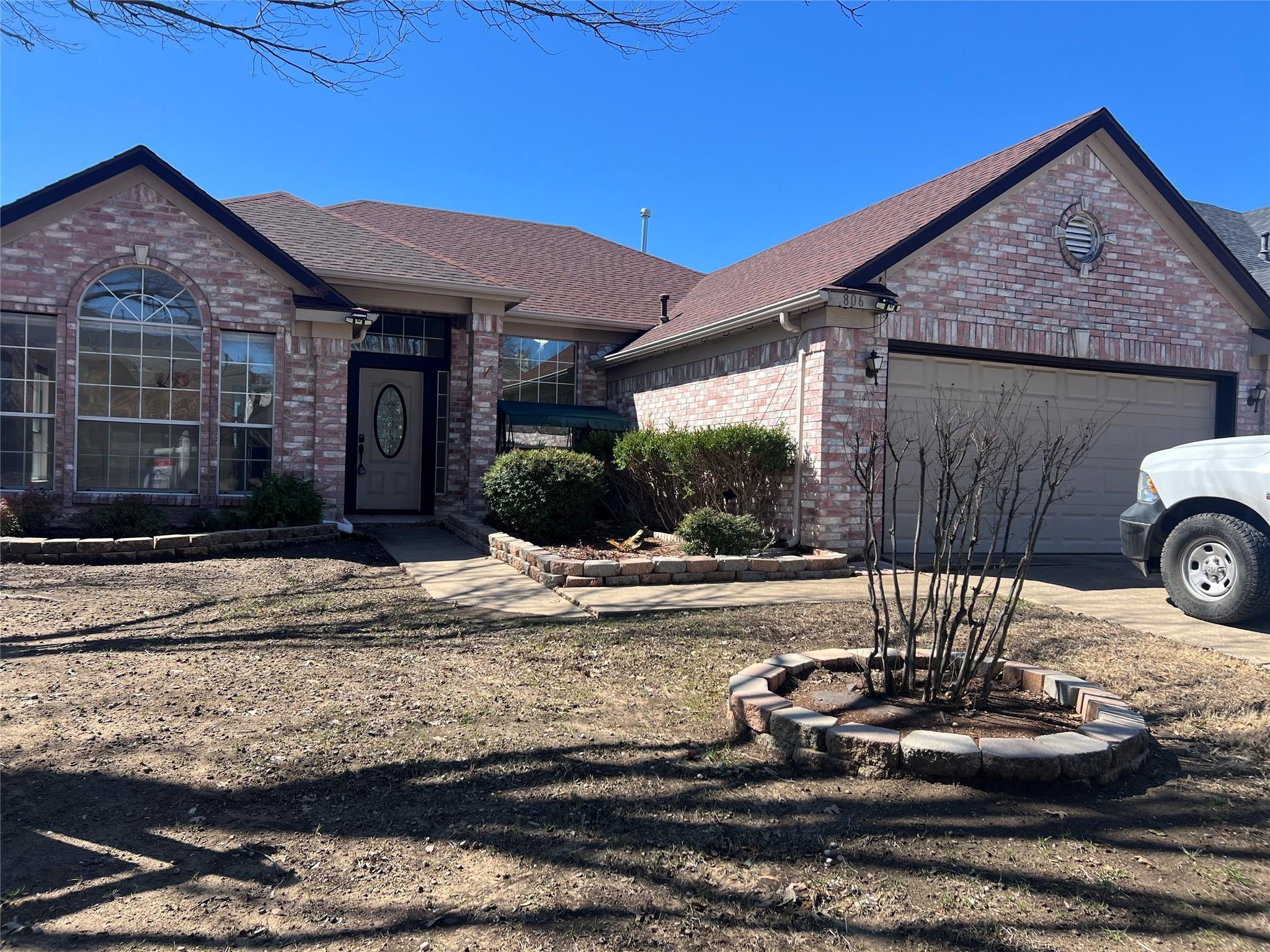 Mckenzie Pl, Arlington, TX 76018