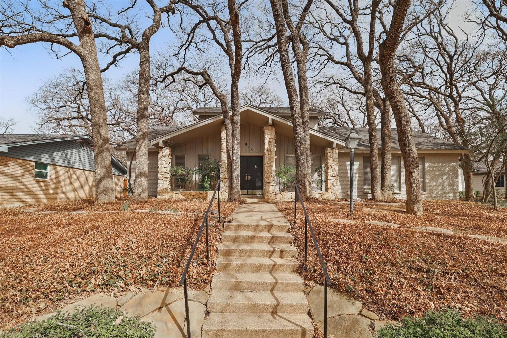Spring Dr, Arlington, TX 76012