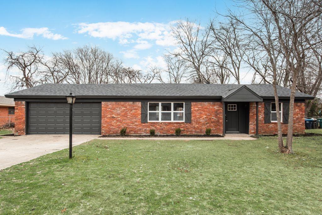 Morley Ave, Fort Worth, TX 76133