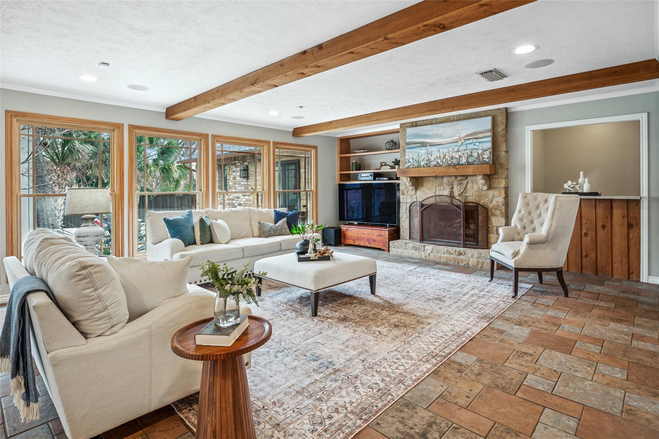 Dunmore Dr, Dallas, TX 75231