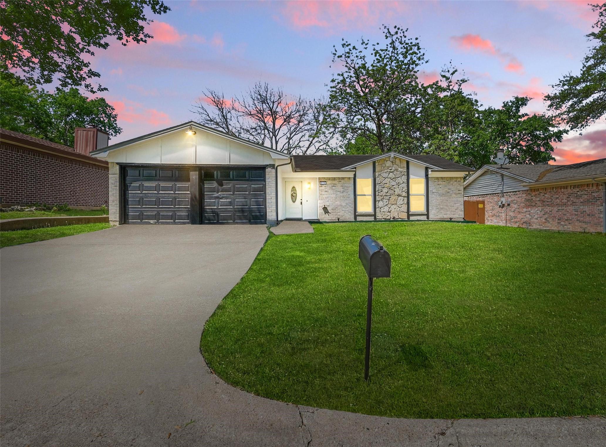 Lemontree Dr, Arlington, TX 76017