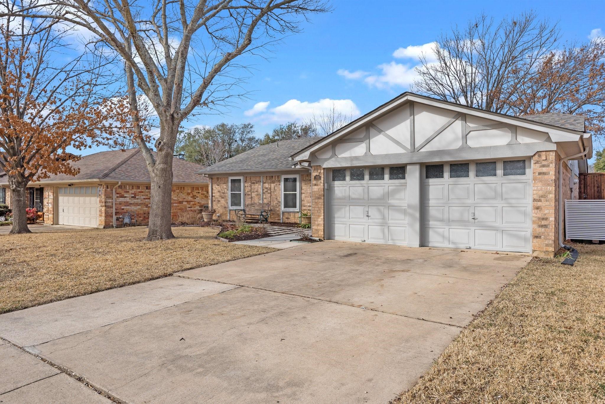 Monterrey St, Bedford, TX 76022