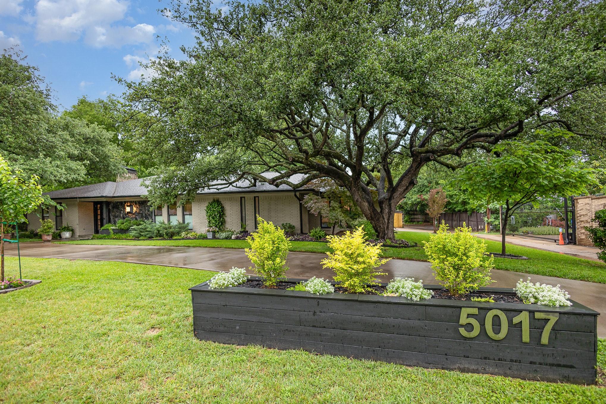 Abrams Rd, Dallas, TX 75214