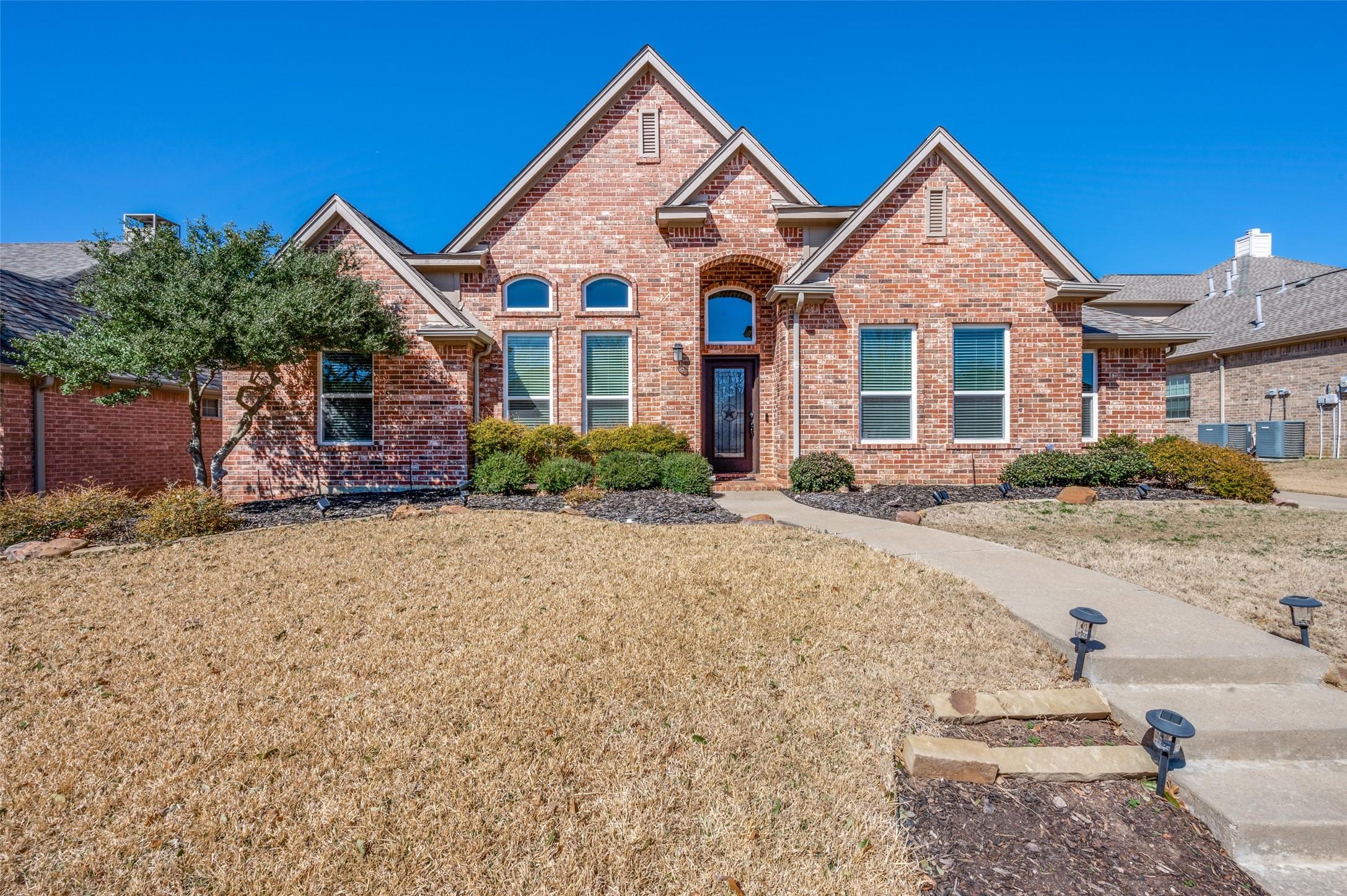 High Pointe Dr, Denton, TX 76210