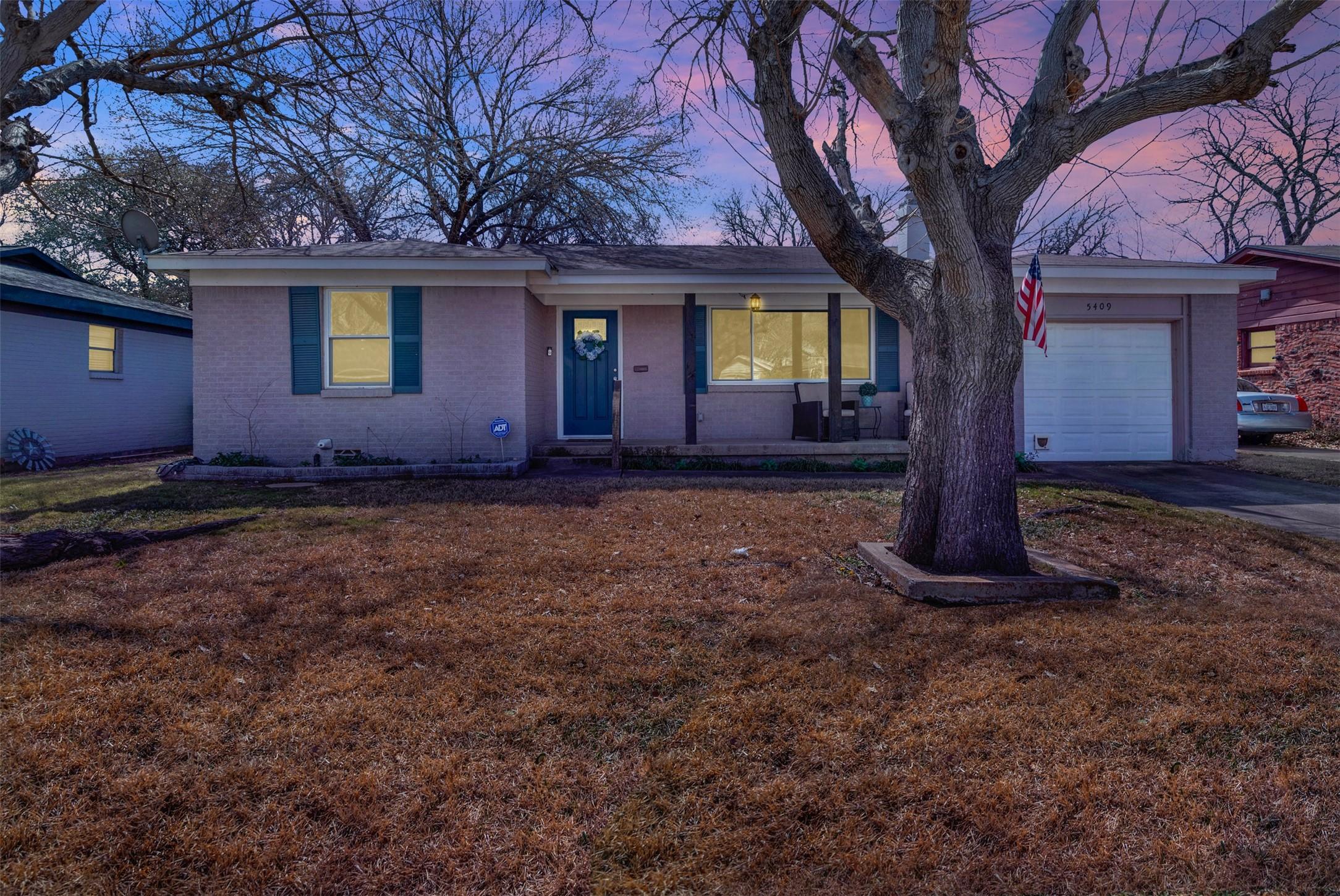 Fursman Ave, Fort Worth, TX 76114