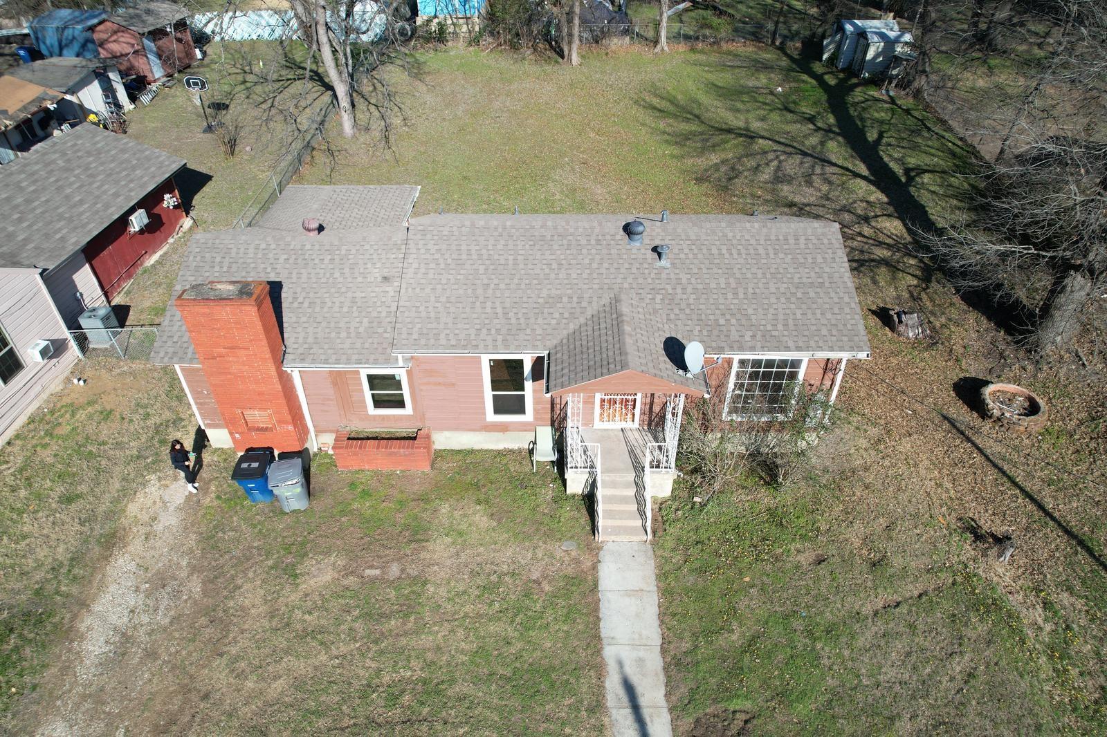 Kildare Ave, Dallas, TX 75216