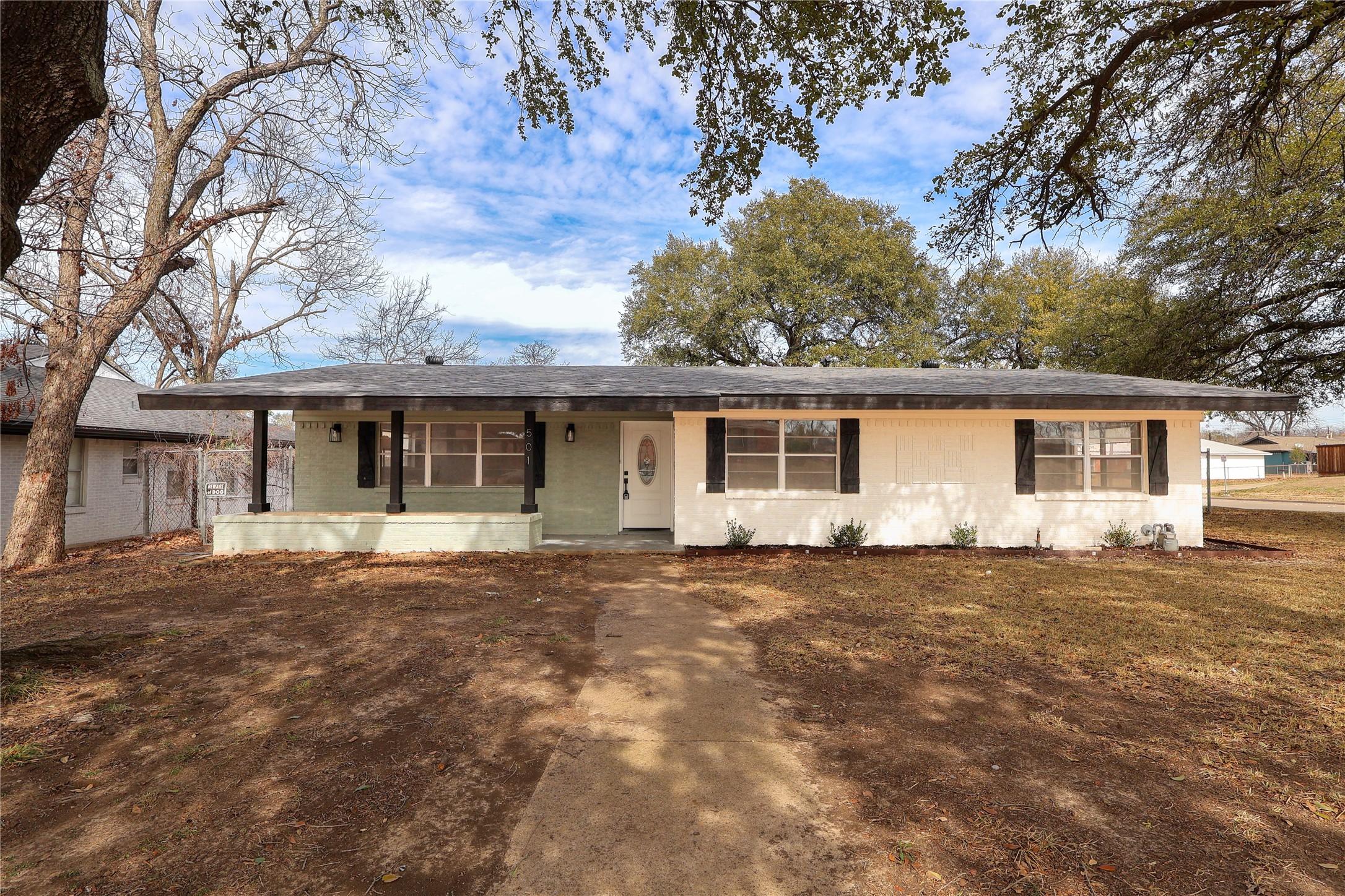 W Ridgewood Dr, Garland, TX 75041
