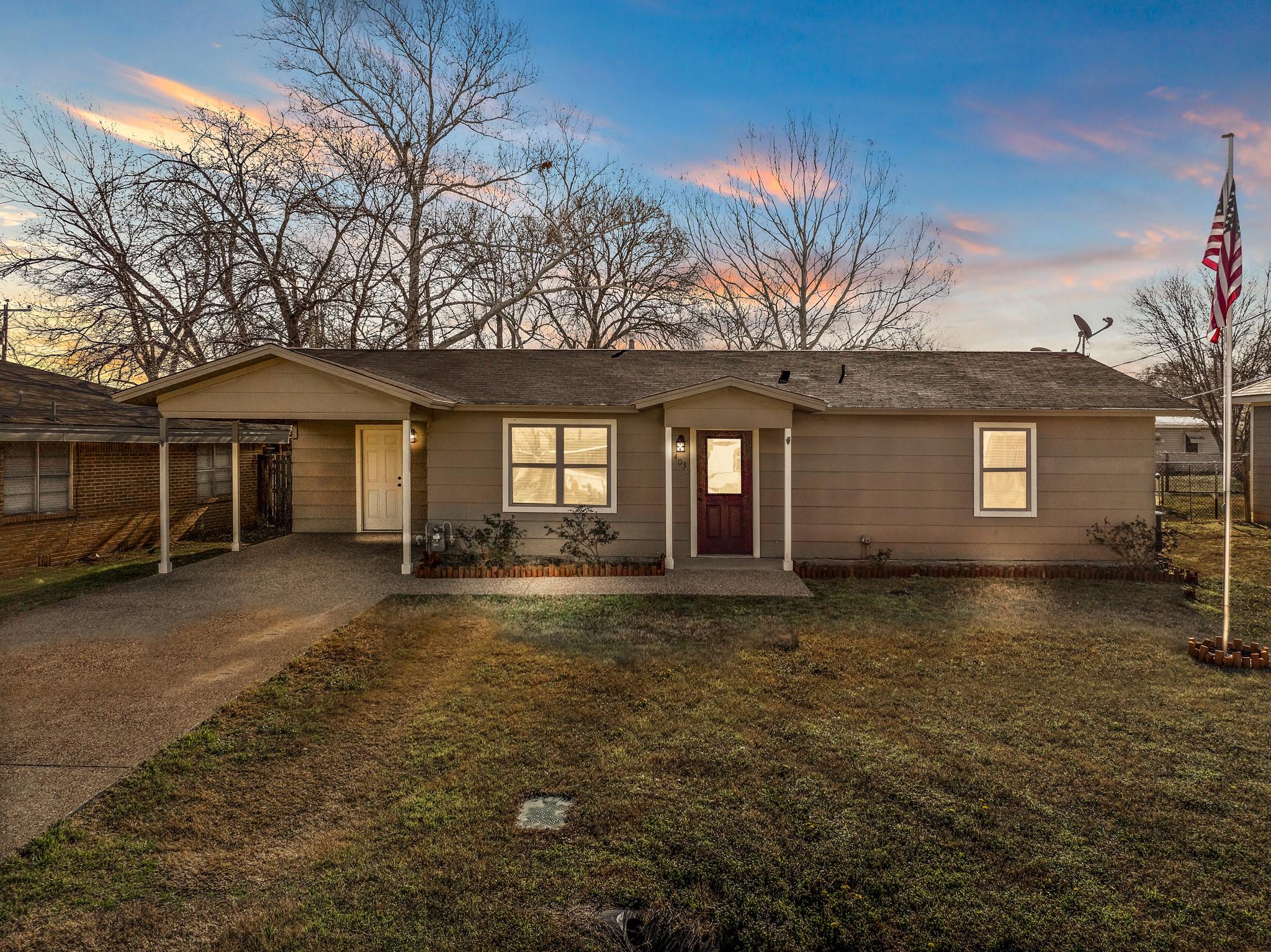 Live Oak, Valley Mills, TX 76689
