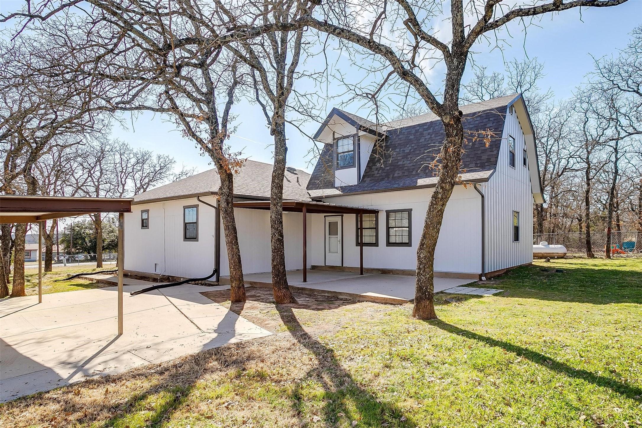 Midway Rd, Weatherford, TX 76085