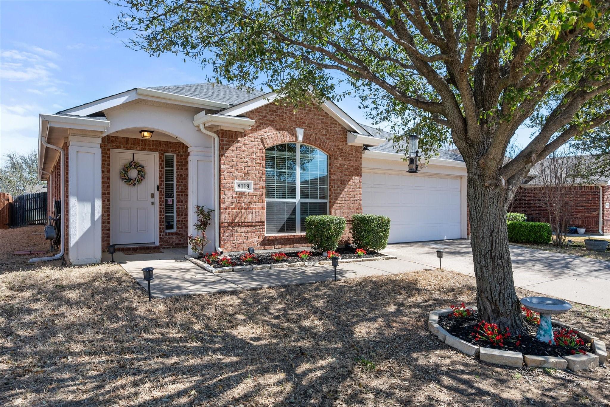 Tierra Del Sol Rd, Arlington, TX 76002