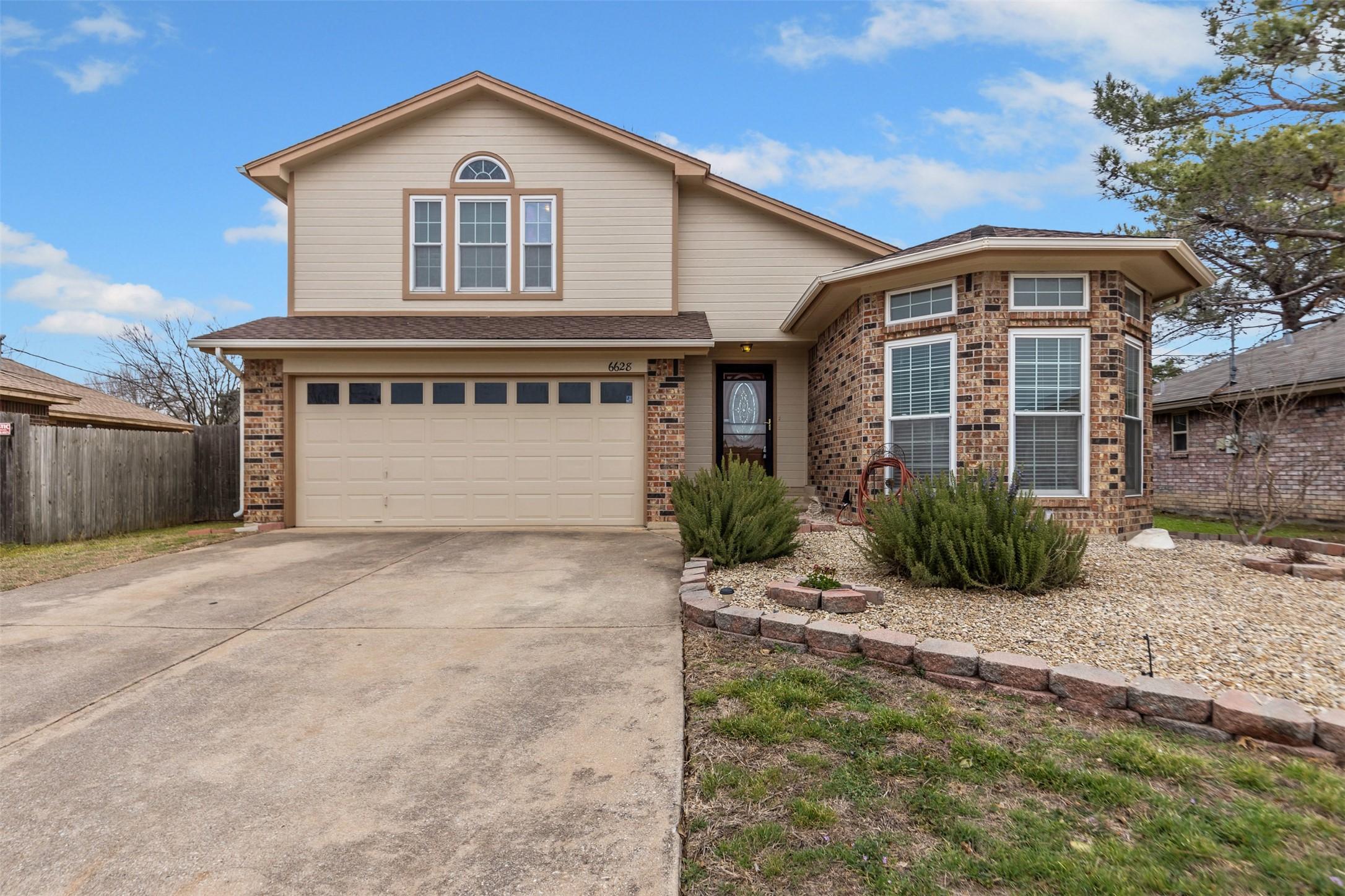 Aztec Ct, Fort Worth, TX 76135